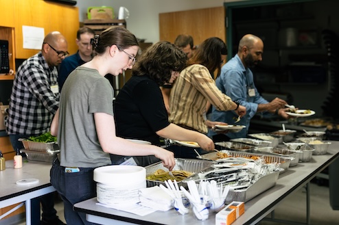 Photo of synchronized foraging